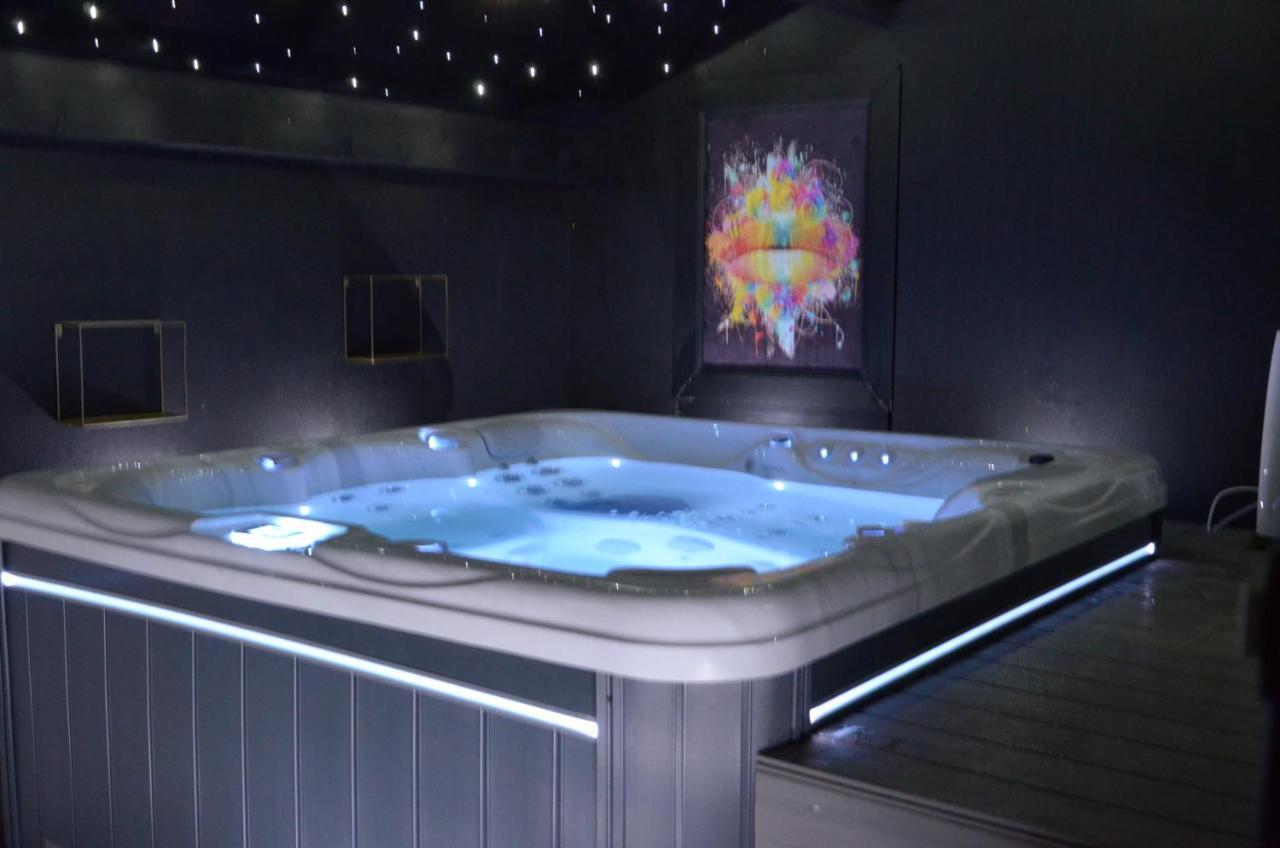 Gite Romantique Avec Spa Coeur A Corps 44 La Plaine-sur-Mer Zewnętrze zdjęcie